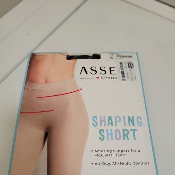 SPANX High Rise  Seamless Shorts Mid Thigh size 2 - Picture 1 of 2
